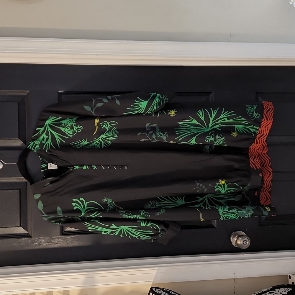Dress Shirt size M/L
